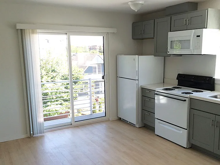 LaVita Apartments — Photo 10