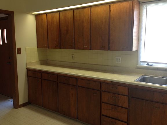 Lots of kitchen counter space