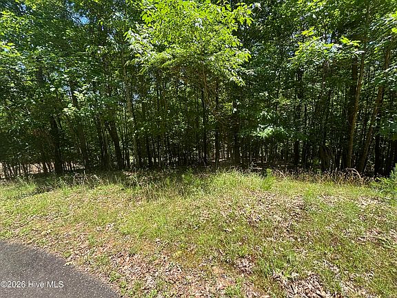 5th image of 51 Pine Cove Lane