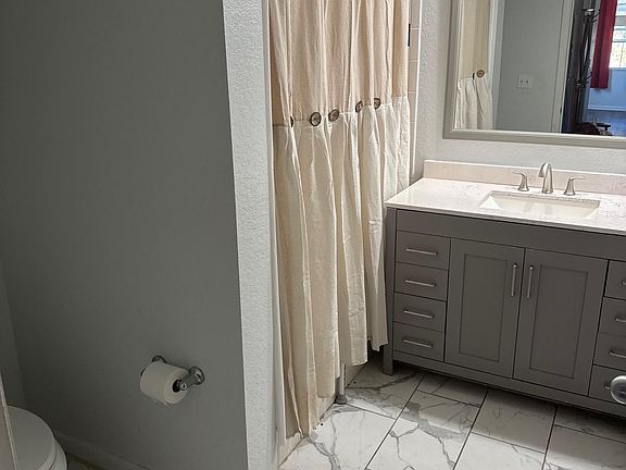 3rd image of 2320 W Azeele St Unit 327