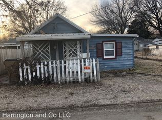 220 Chestnut St, Halstead, KS 67056