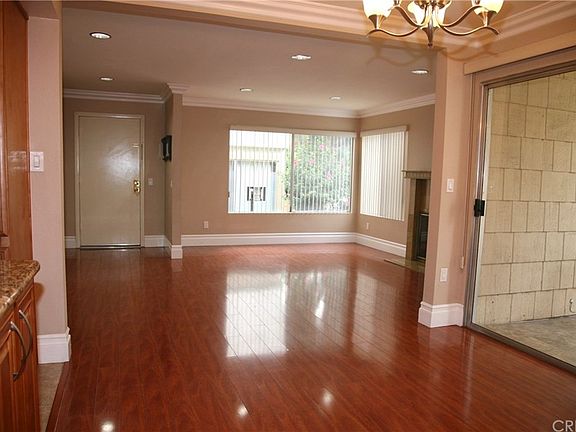 2nd image of 18408 Hatteras St Unit 5