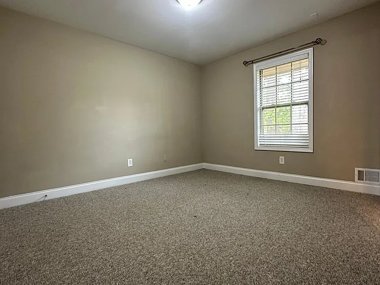 33 Villa Ct SE — Photo 18