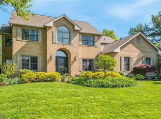 1189 Ashwood Rd, Akron, OH 44312