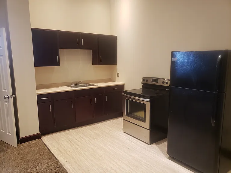 255 Schuyler Ave #321 — Photo 10