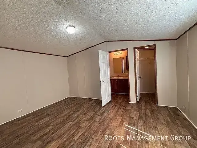 2220 Dunkelberg Rd #910 — Photo 6