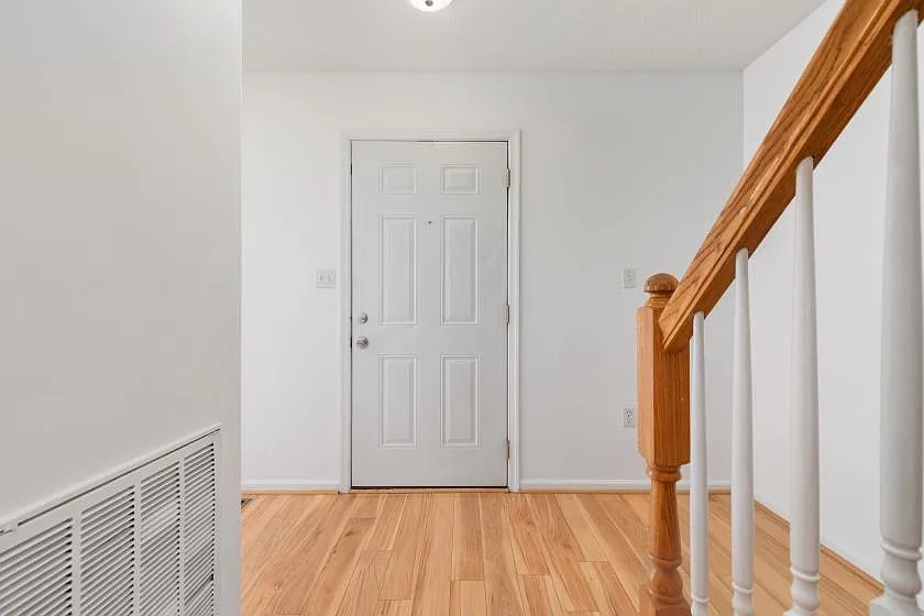 395 Stonewall St — Photo 3