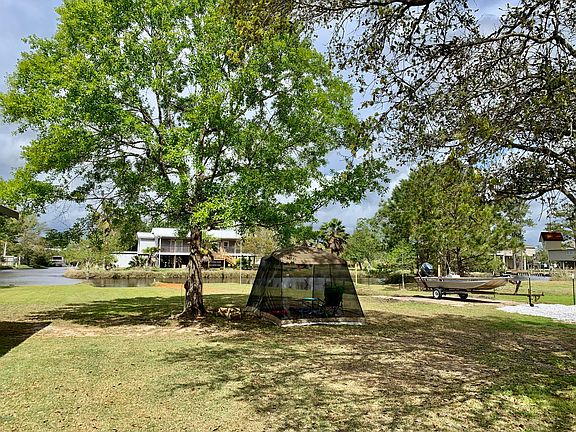5th image of 10167 Bayou View Dr W