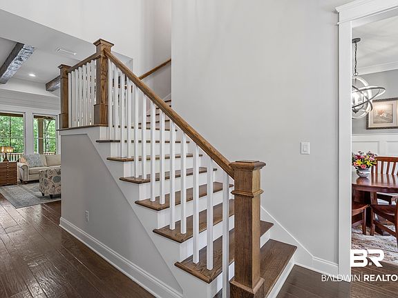 5th image of 11157 Redfern Rd