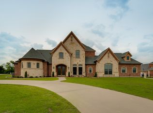 218 Island Falls Drive, Sunnyvale, TX 75182