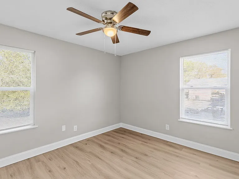 Willow Terrace — Photo 38