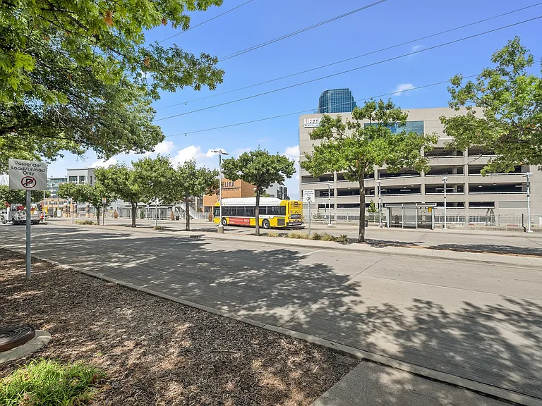 5 Mockingbird Apartments — Photo 44
