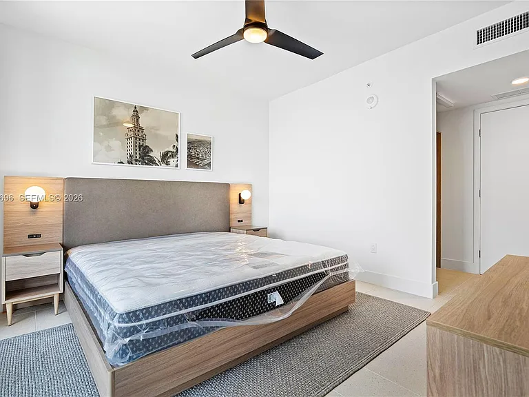 159 NE 6th St #2707 — Photo 7