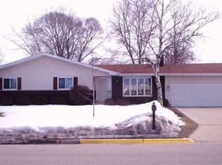 804 South St, Waunakee, WI 53597