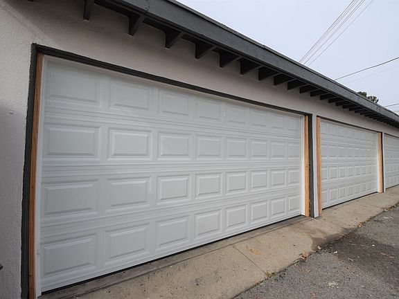 2nd image of 6300 Coldwater Canyon Ave #6300