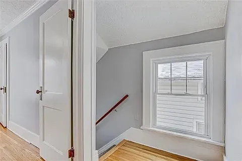 35 Brookdale Ave — Photo 15