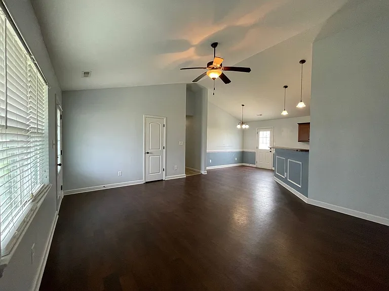 204 Misty Cove Ct — Photo 4