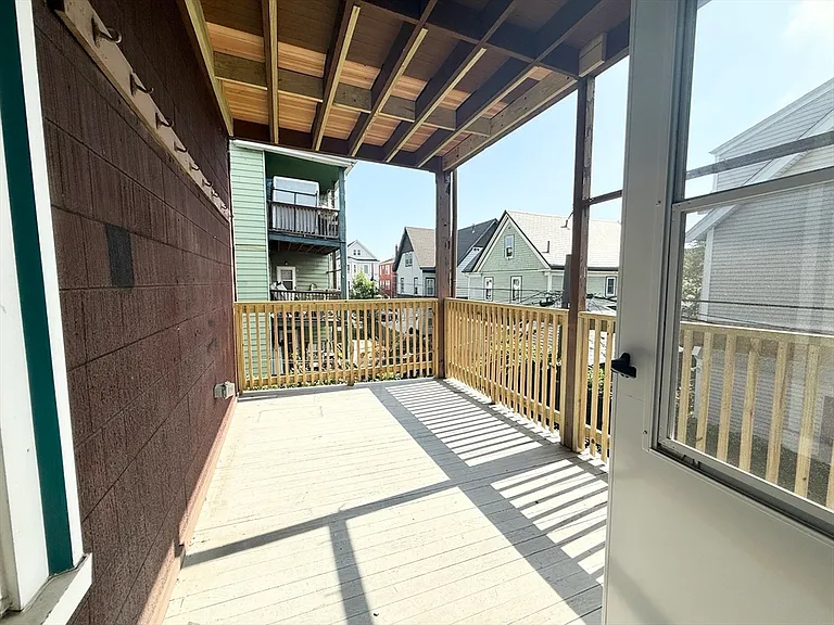 71 Saxton St #3 — Photo 8