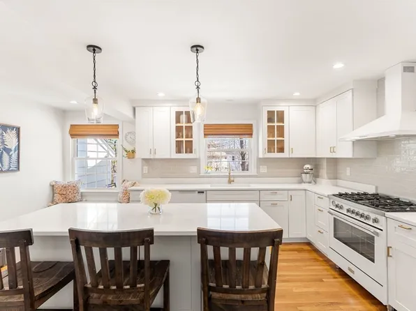 68 Hillsdale St, Dorchester, MA 02124