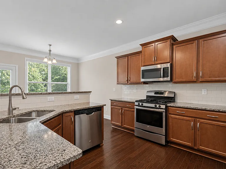 4012 Garden Oak Dr — Photo 6