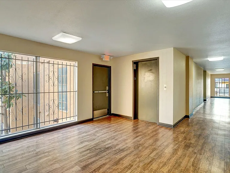 6955 Alvarado Rd — Photo 25