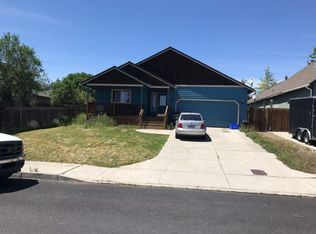1751 SW 21st St, Redmond, OR 97756