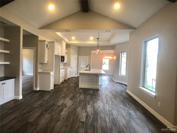 3rd image of 2100 Carioca Dr