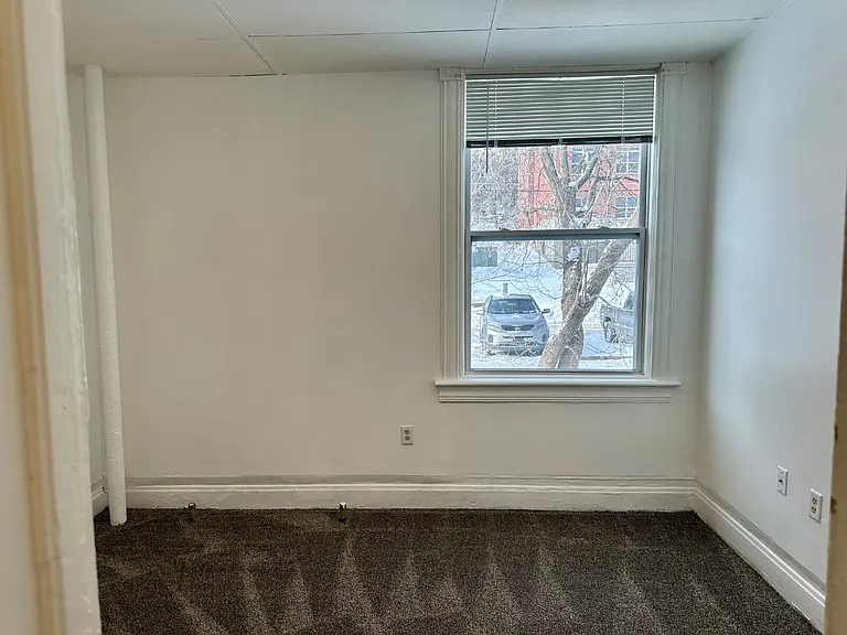115 E 3rd St — Photo 3