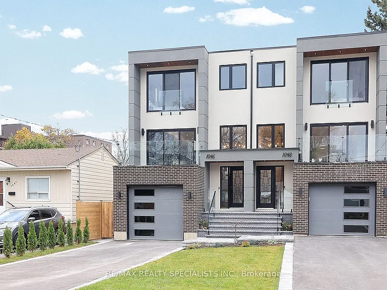 1046 Roosevelt Rd — Photo 1