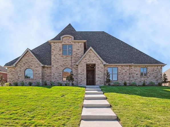 455 Caprock Dr, Sunnyvale, TX 75182