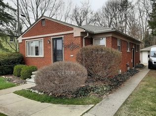 731 E Main St, Brighton, MI 48116