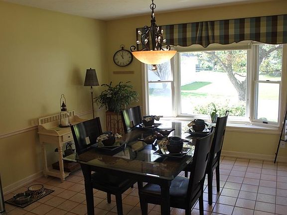 5th image of 1 Westfield Ln