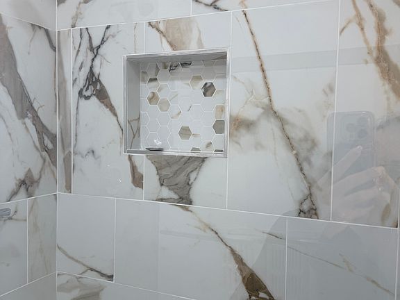 3rd image of 898 Wolf Ave #1