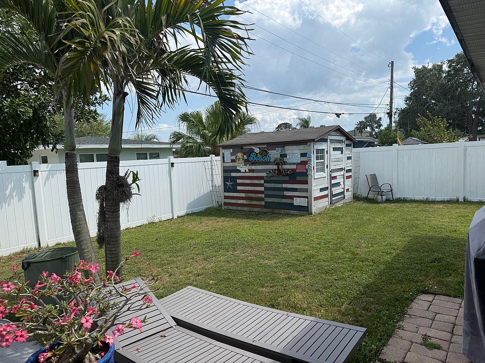 2nd image of 2475 Trade Winds Dr