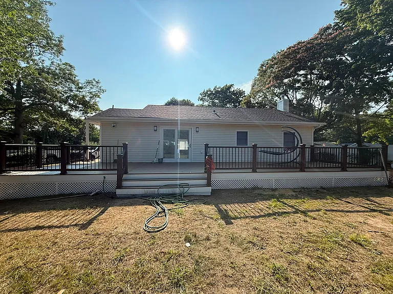 157 Pleasure Ave — Photo 1