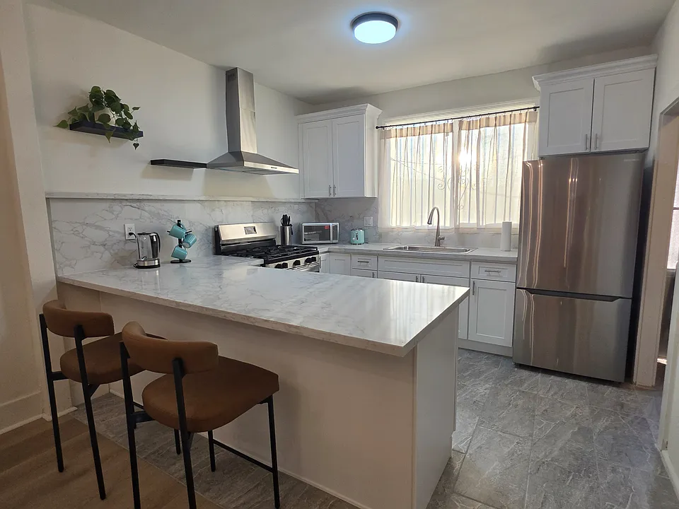 917 N Mott St #917
