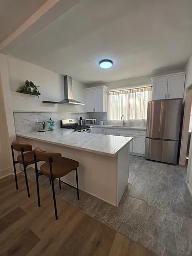 917 N Mott St #917 Photo 1