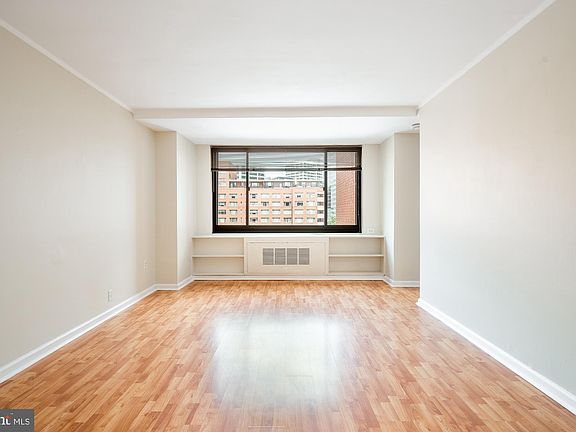 4th image of 1021 Arlington Blvd APT 917