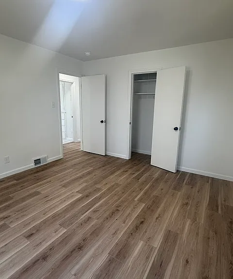 366 W South St — Photo 33