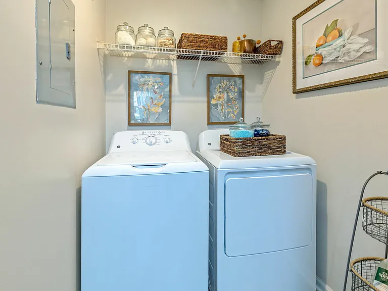 Laundry Closet and Full-Size Washer and Dryer