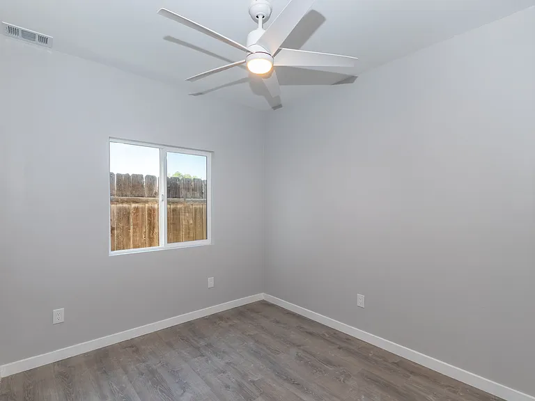 5158 Ewing St — Photo 6