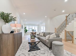 38 Russell Parker Cres, Aurora, ON L4G0V5