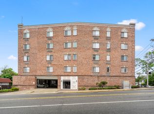 399 11th St APT 206, Palisades Park, NJ 07650
