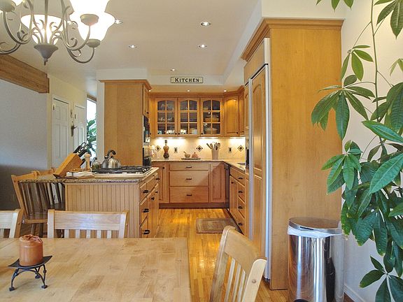 Beautiful maple cabinets