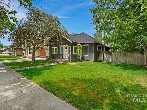 2nd image of 415 6th Ave S