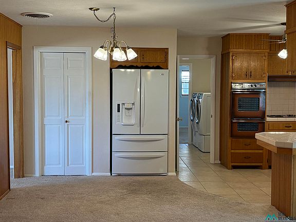 5th image of 1005 Mullis St