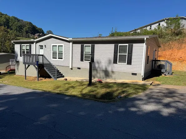 96 Enterprise Dr, Fairview, NC 28730