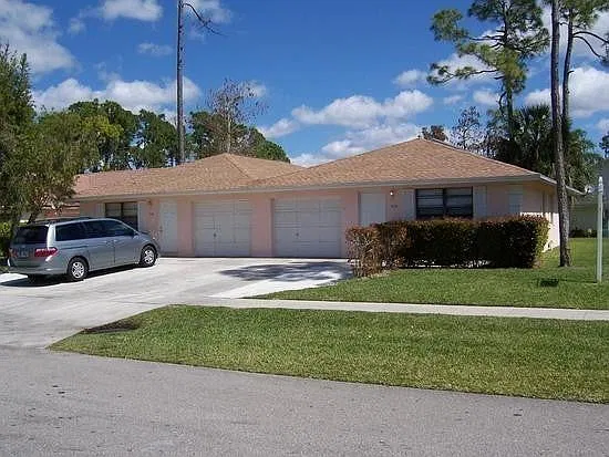 3 bed, 1440 sqft, $2,860 — Photo 1