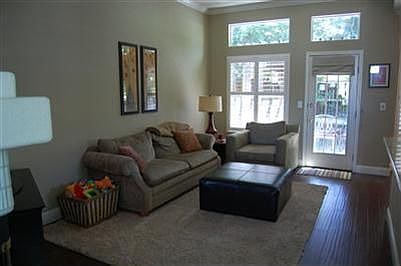 3rd image of 129 Elkins Cir