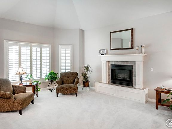 3rd image of 647 S Manorwood Ln